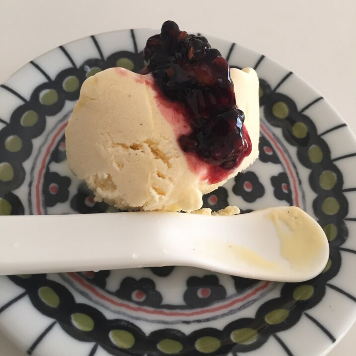 バニラアイスクリームとブラックベリーソース レシピ 作り方 By へんてこへんてこママ 楽天レシピ バニラアイスクリームとブラックベリーソース レシピ 作り方 By へんてこへんてこママ 楽天レシピ